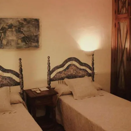 Lares * Casas de Don Pedro