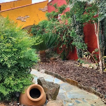 Lares * Casas de Don Pedro