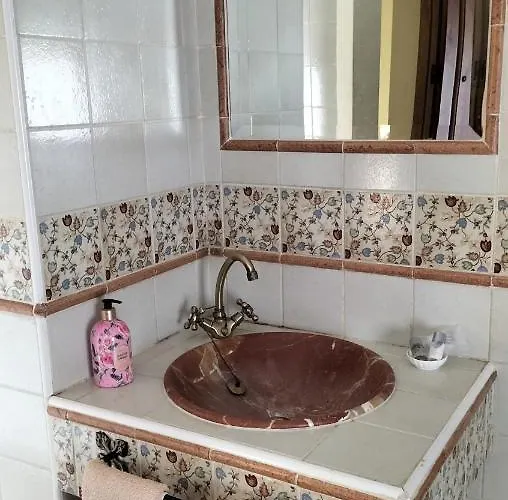 Lares * Casas de Don Pedro