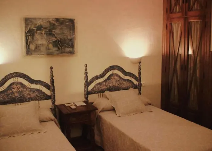 Lares * Casas de Don Pedro